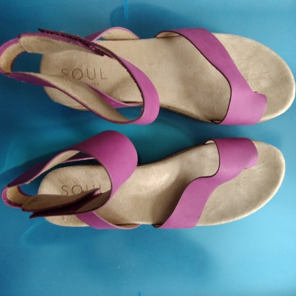 Size 11 Pink Sandals